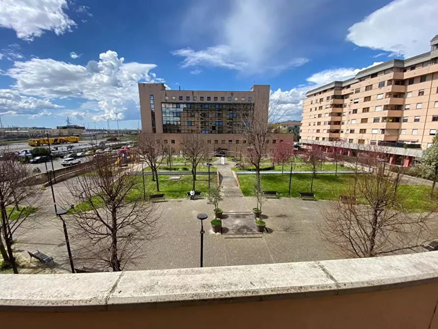 Immagine 23 di Ufficio in vendita  a Pontedera