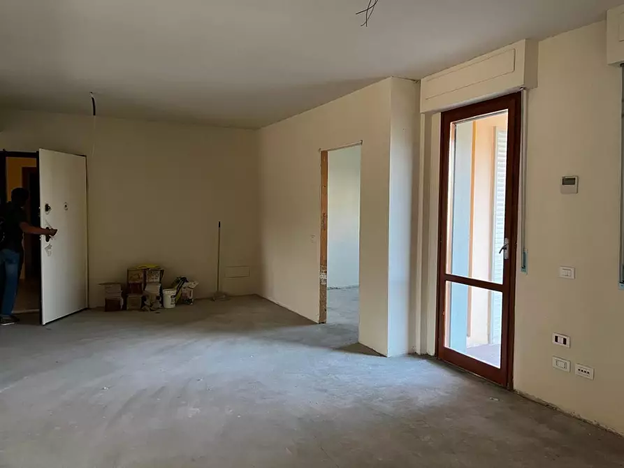 Immagine 7 di Ufficio in vendita  a Pontedera