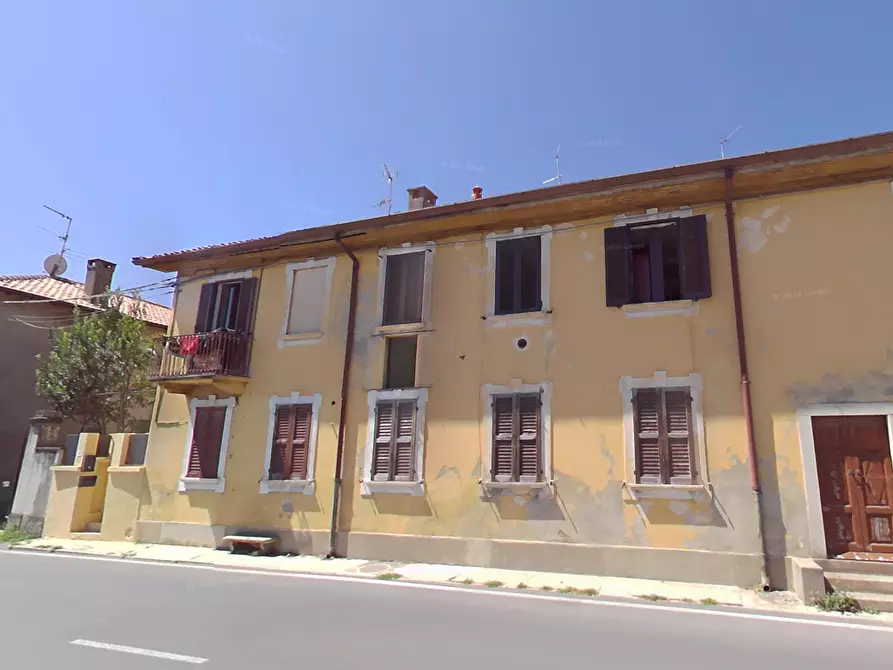 Immagine 2 di Appartamento in vendita  a Besana In Brianza