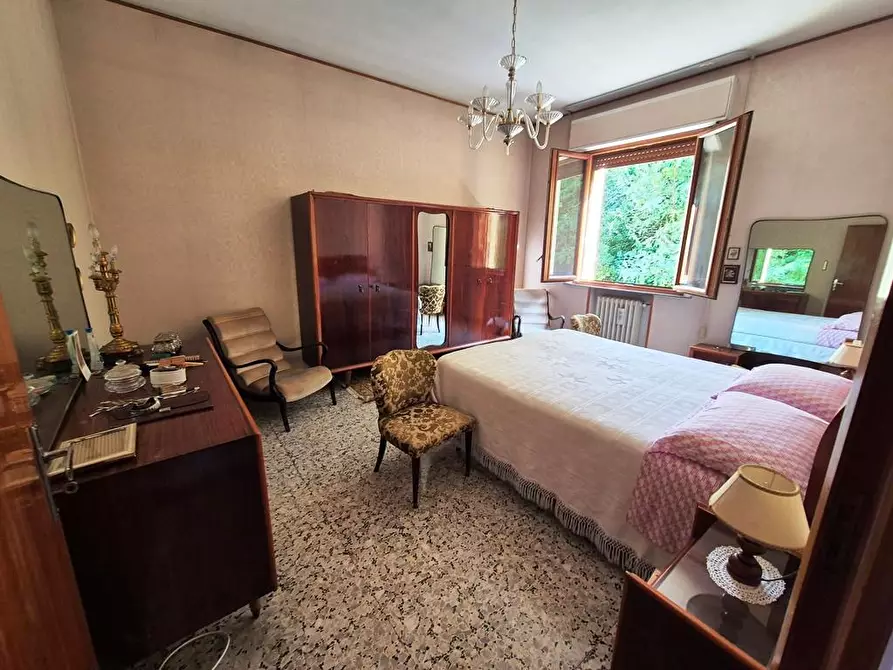 Immagine 11 di Appartamento in vendita  a Siena