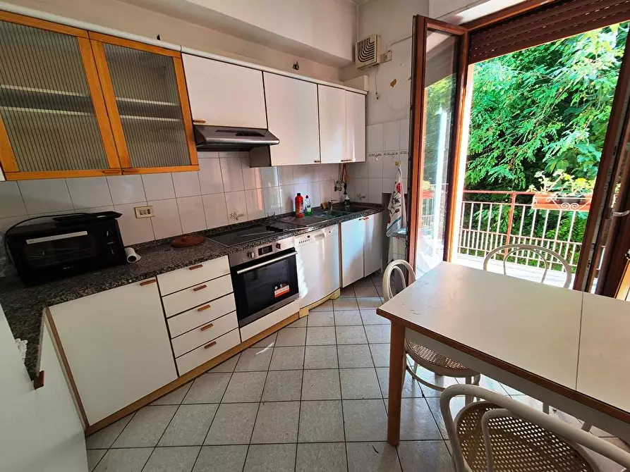 Immagine 19 di Appartamento in vendita  a Siena