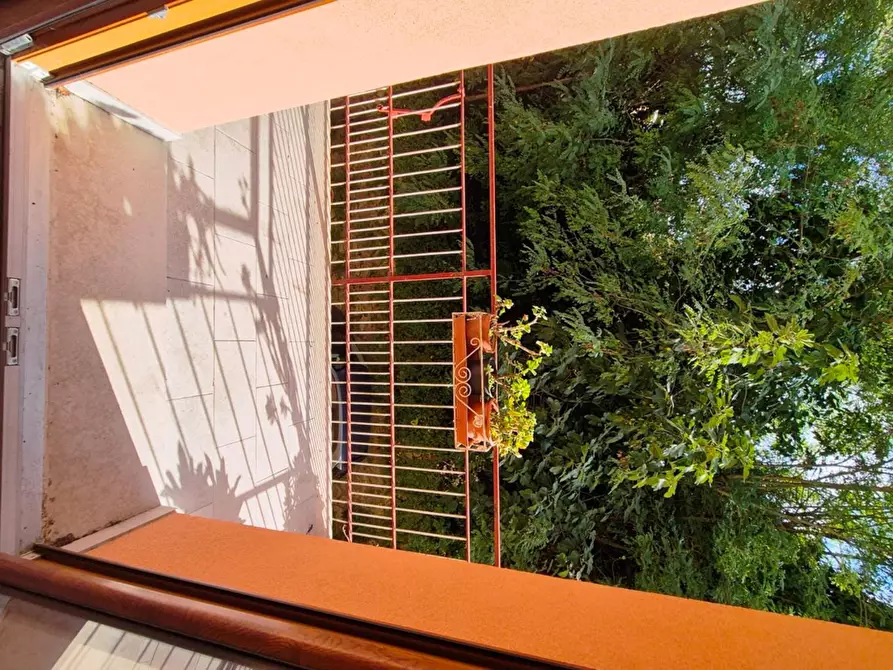 Immagine 8 di Appartamento in vendita  a Siena