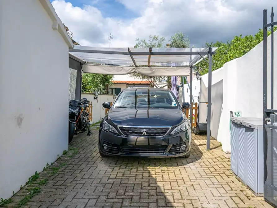 Immagine 40 di Terratetto in vendita  a Cascina