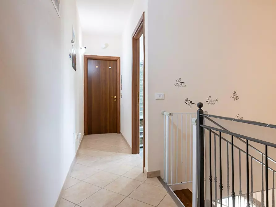 Immagine 17 di Terratetto in vendita  a Cascina