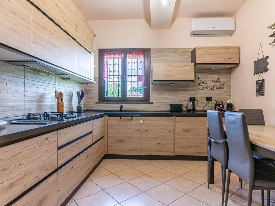 Immagine 12 di Terratetto in vendita  a Cascina