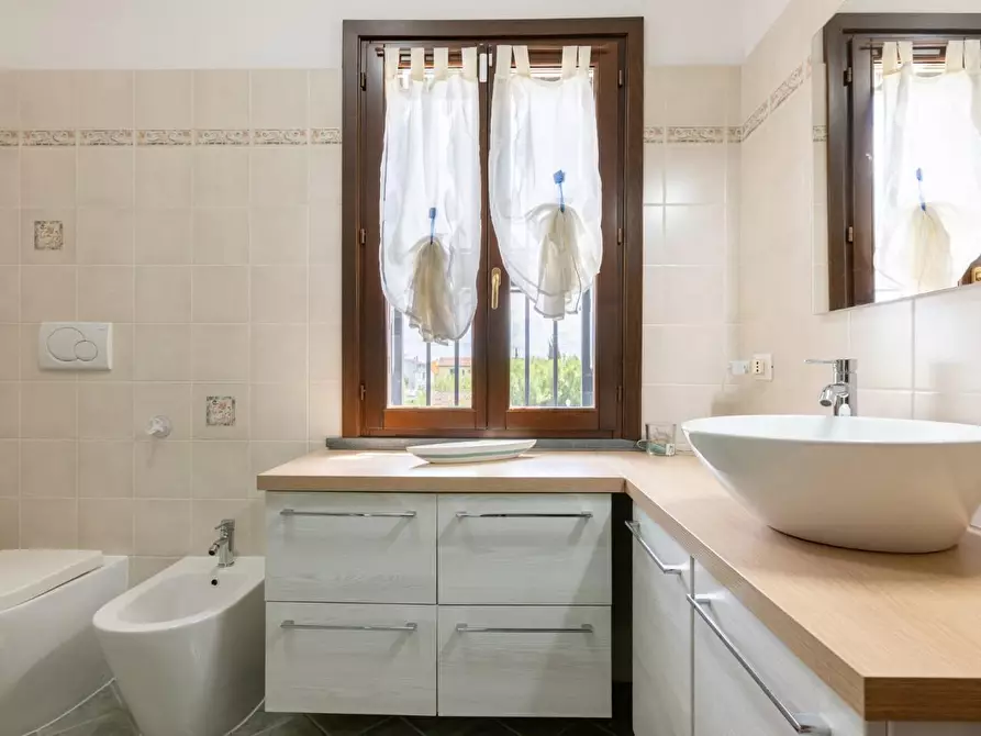 Immagine 28 di Terratetto in vendita  a Cascina