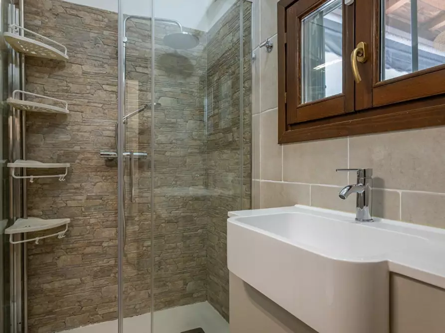 Immagine 15 di Terratetto in vendita  a Cascina