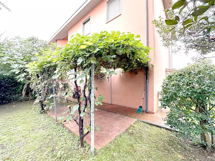 Immagine 40 di Casa semindipendente in vendita  a Altopascio