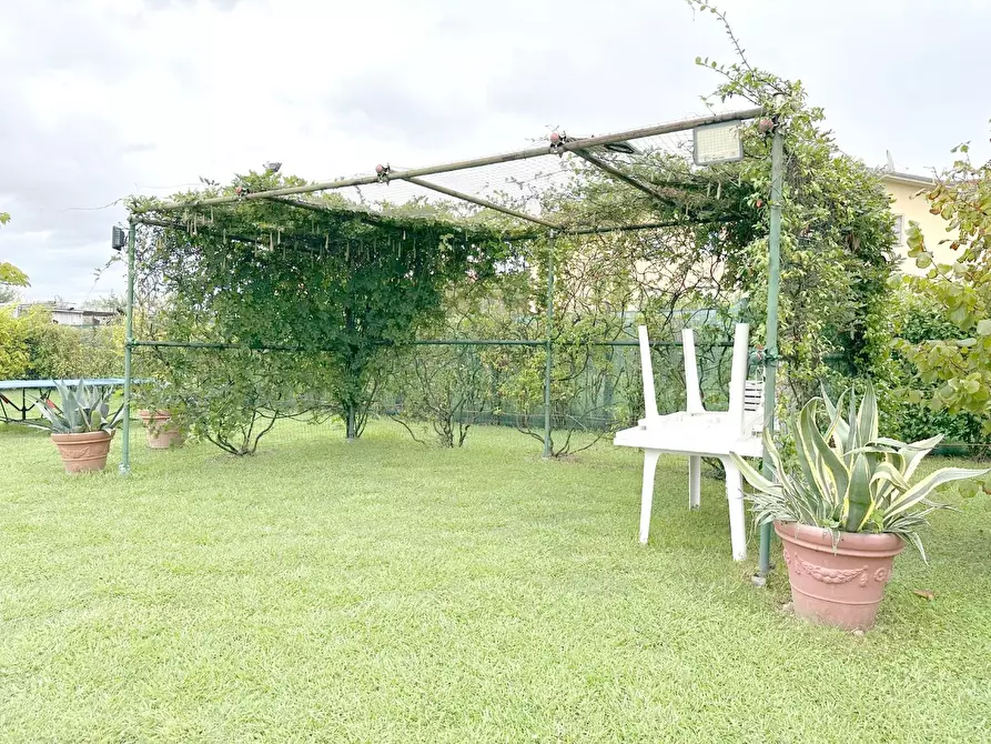 Immagine 35 di Casa semindipendente in vendita  a Altopascio