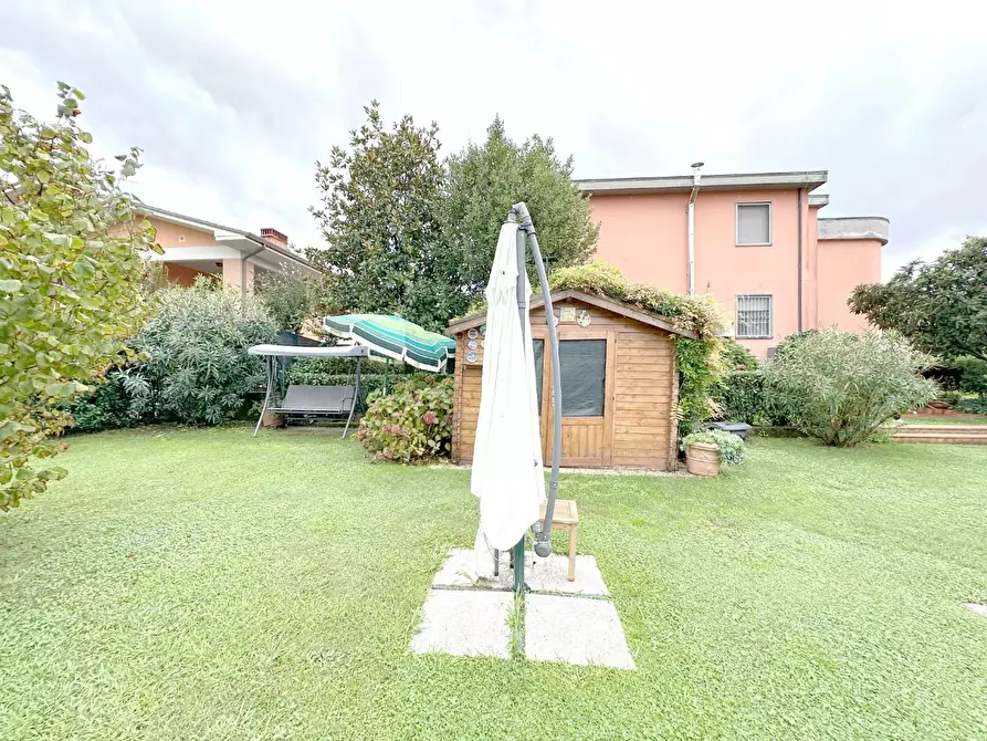 Immagine 36 di Casa semindipendente in vendita  a Altopascio