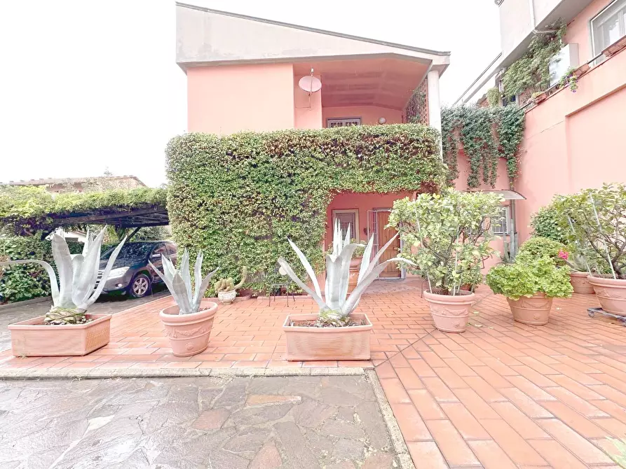 Immagine 43 di Casa semindipendente in vendita  a Altopascio