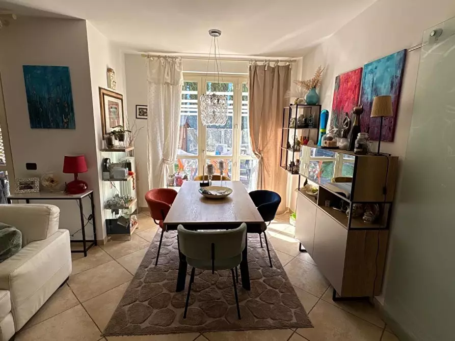 Immagine 3 di Appartamento in vendita  a Lucca