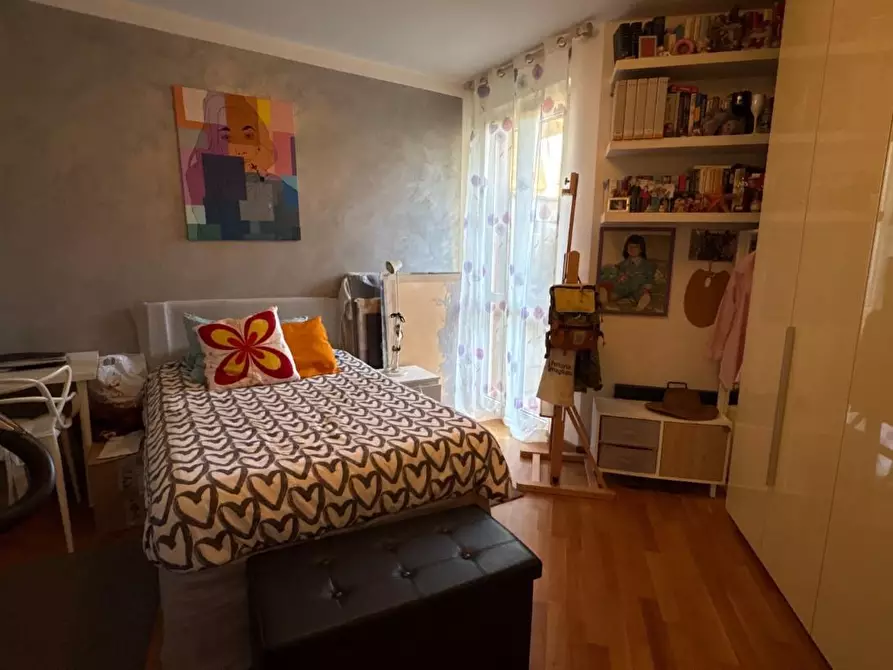 Immagine 10 di Appartamento in vendita  a Lucca