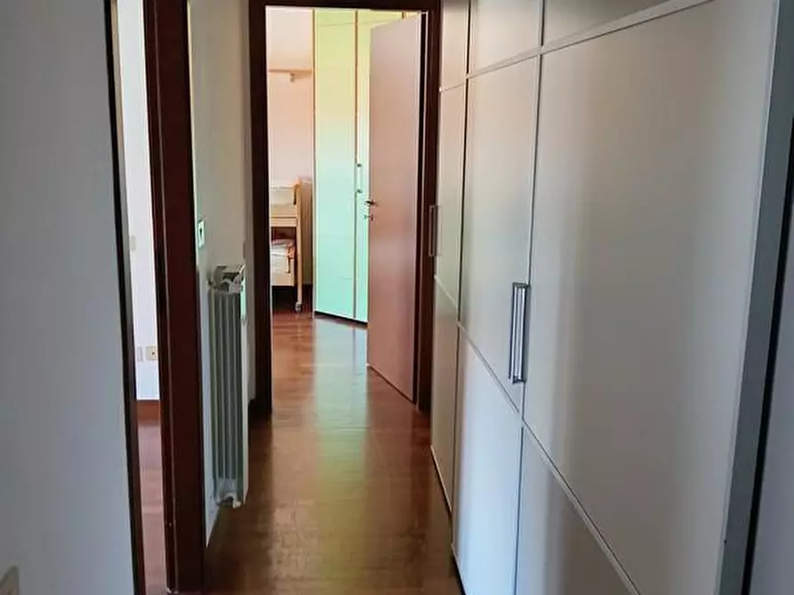 Immagine 14 di Appartamento in affitto  a Pisa