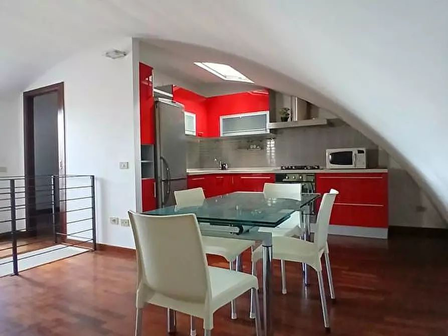 Immagine 27 di Appartamento in affitto  a Pisa