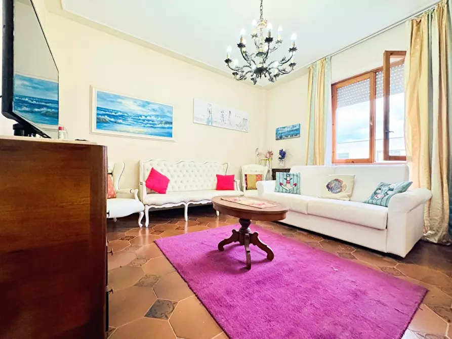 Immagine 15 di Appartamento in vendita  a Camaiore