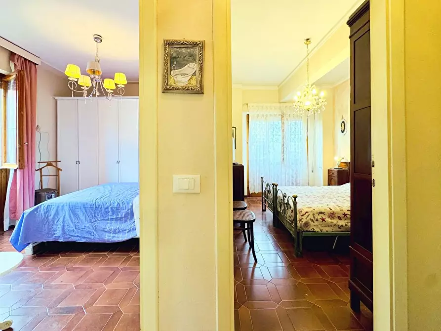 Immagine 23 di Appartamento in vendita  a Camaiore