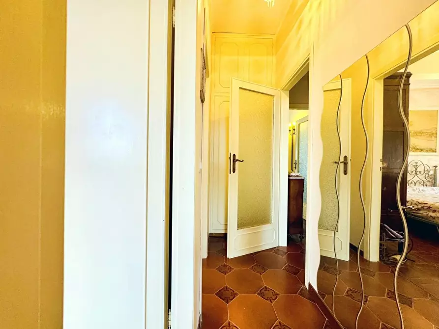 Immagine 38 di Appartamento in vendita  a Camaiore