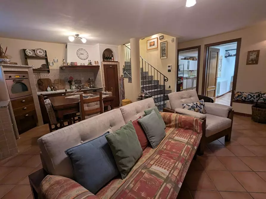 Immagine 30 di Casa bifamiliare in vendita  a Calci