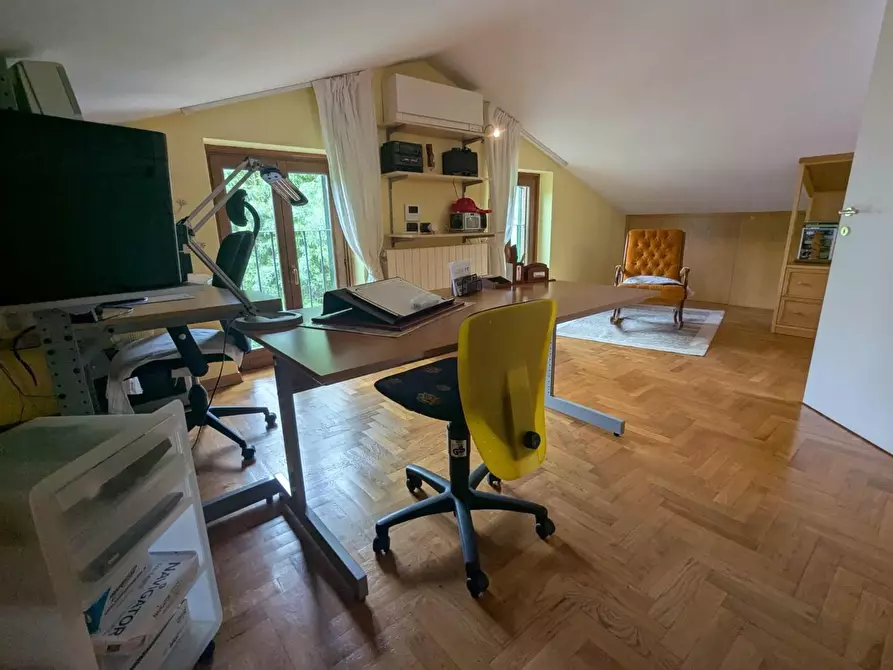 Immagine 18 di Casa bifamiliare in vendita  a Calci