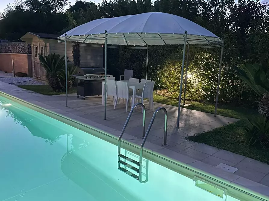 Immagine 24 di Villa in vendita  a Cascina