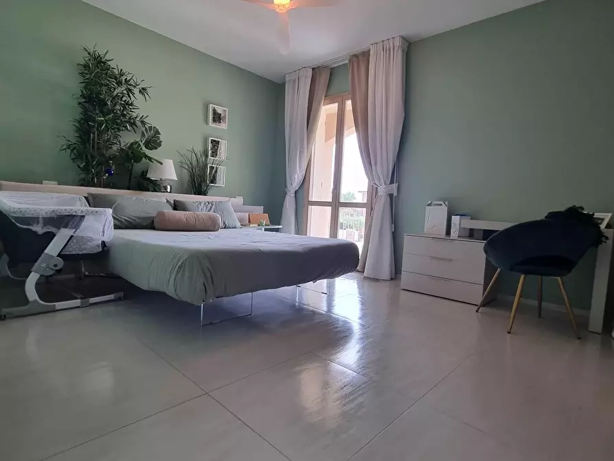 Immagine 8 di Villa in vendita  a Cascina