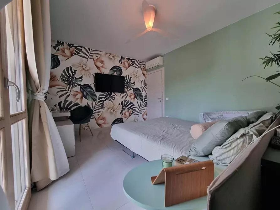 Immagine 22 di Villa in vendita  a Cascina