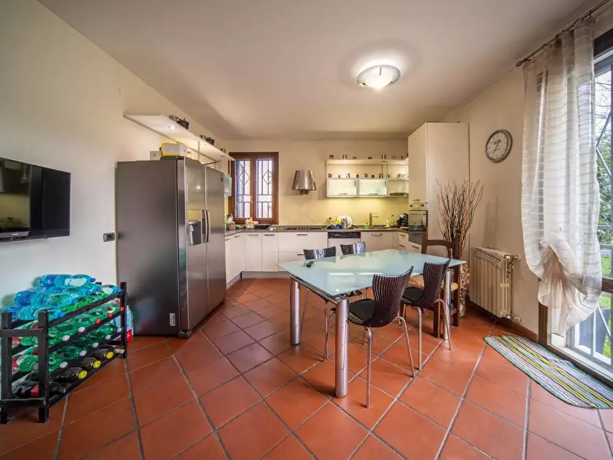 Immagine 7 di Casa bifamiliare in vendita  a San Giuliano Terme