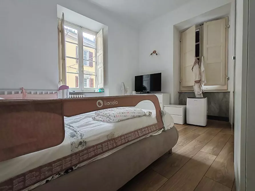 Immagine 1 di Appartamento in vendita  a Massa