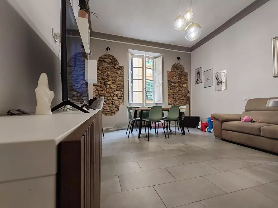 Immagine 4 di Appartamento in vendita  a Massa