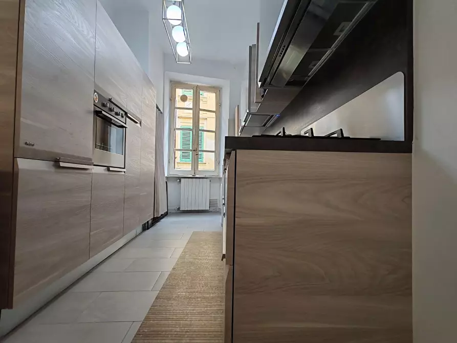 Immagine 11 di Appartamento in vendita  a Massa