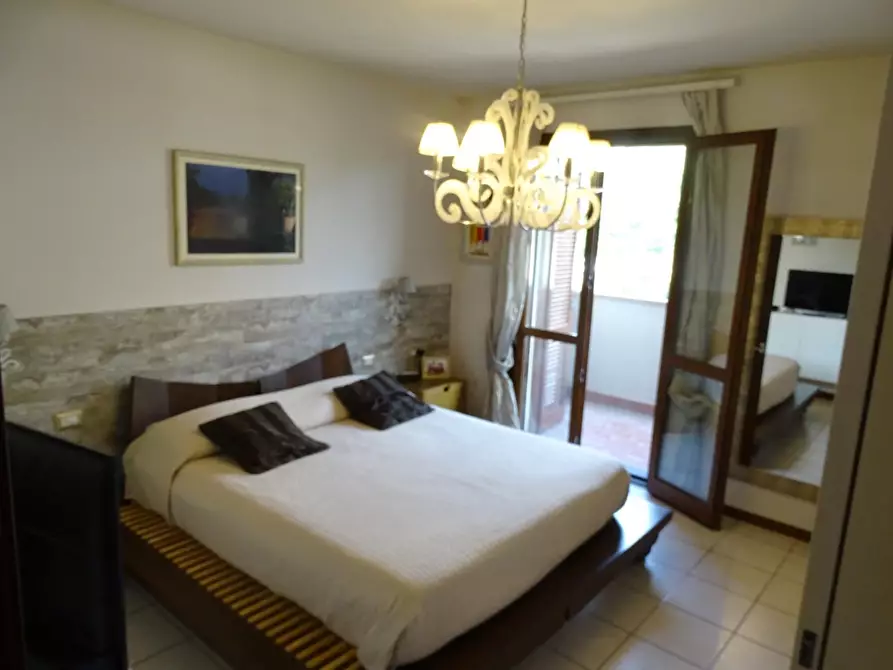 Immagine 19 di Appartamento in vendita  a Agliana