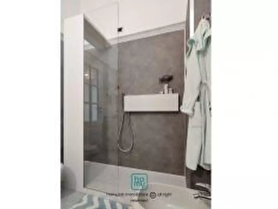 Immagine 26 di Appartamento in vendita  a Carrara