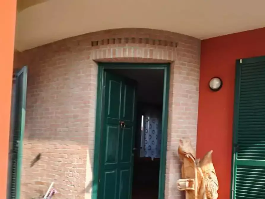 Immagine 2 di Villa in vendita  a Bricherasio