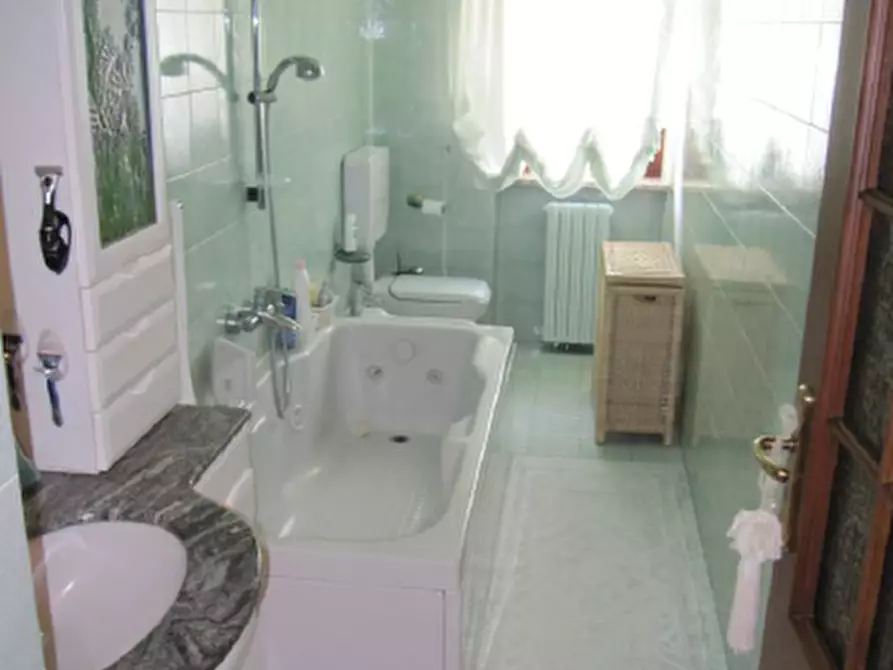 Immagine 5 di Villa in vendita  a Rivalta Di Torino