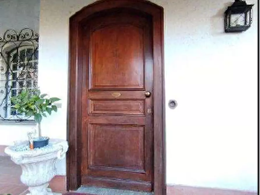 Immagine 7 di Villa in vendita  a Pecetto Torinese