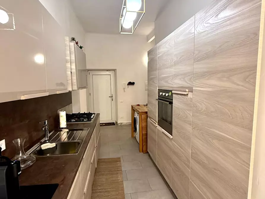 Immagine 10 di Appartamento in vendita  a Massa