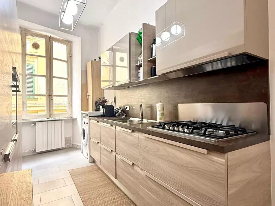 Immagine 9 di Appartamento in vendita  a Massa