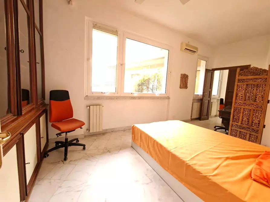 Immagine 4 di Appartamento in affitto  a Carrara