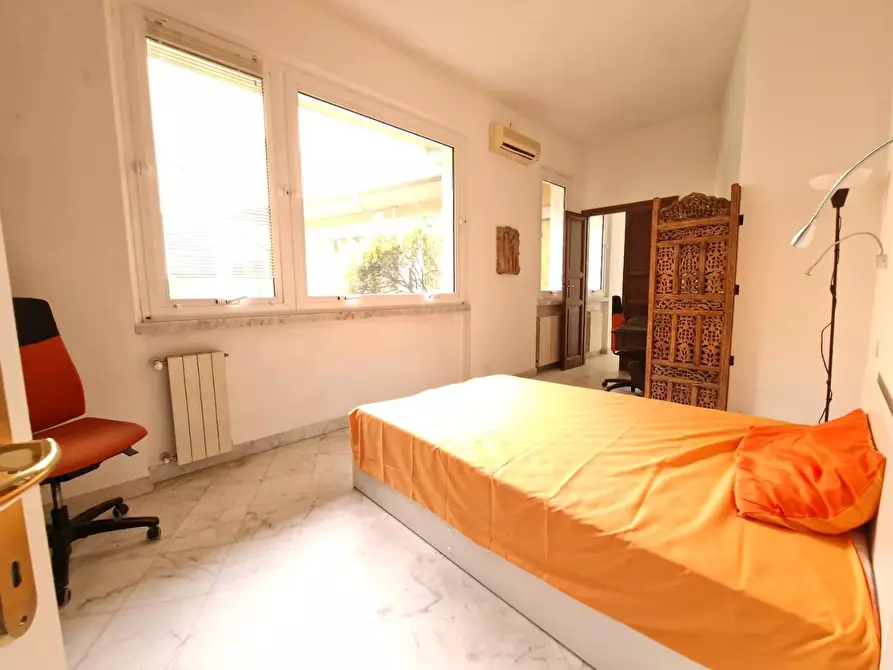 Immagine 3 di Appartamento in affitto  a Carrara