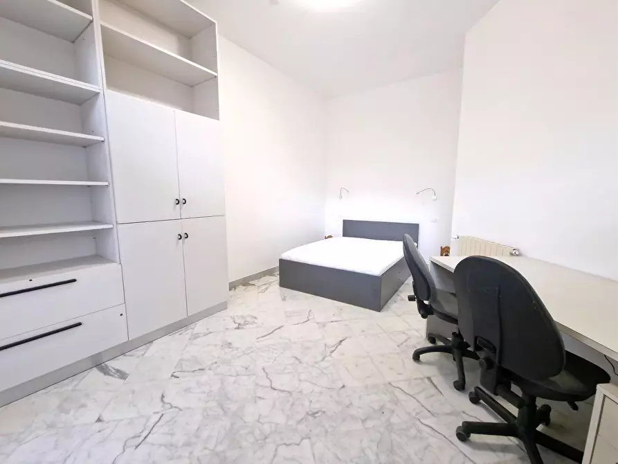 Immagine 14 di Appartamento in affitto  a Carrara