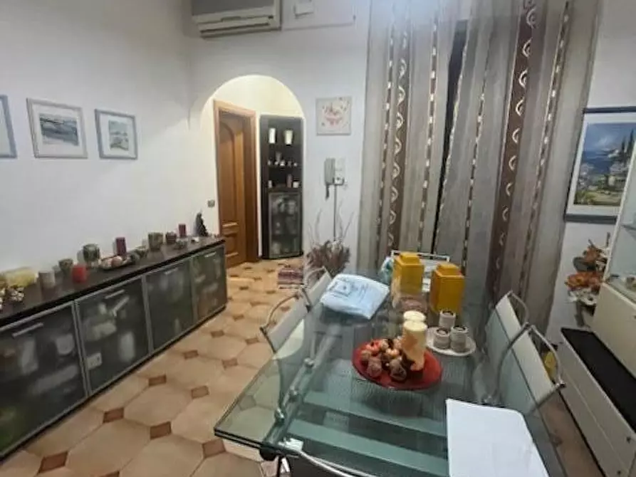Immagine 2 di Porzione di casa in vendita  a Castelnuovo Magra
