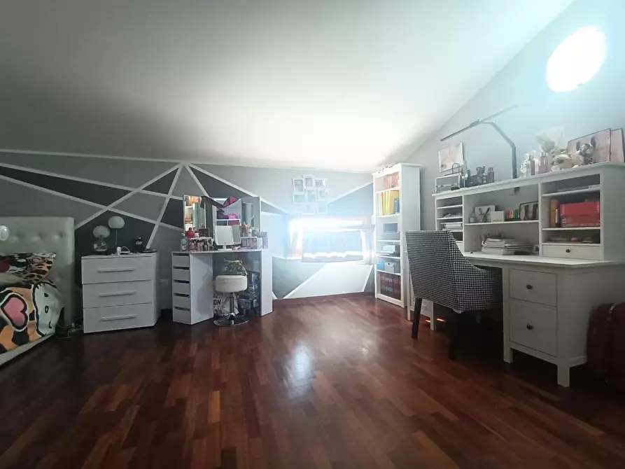 Immagine 16 di Casa quadrifamiliare in vendita  a Carrara