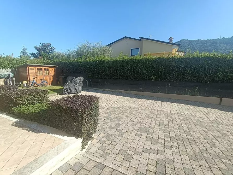 Immagine 34 di Casa quadrifamiliare in vendita  a Carrara
