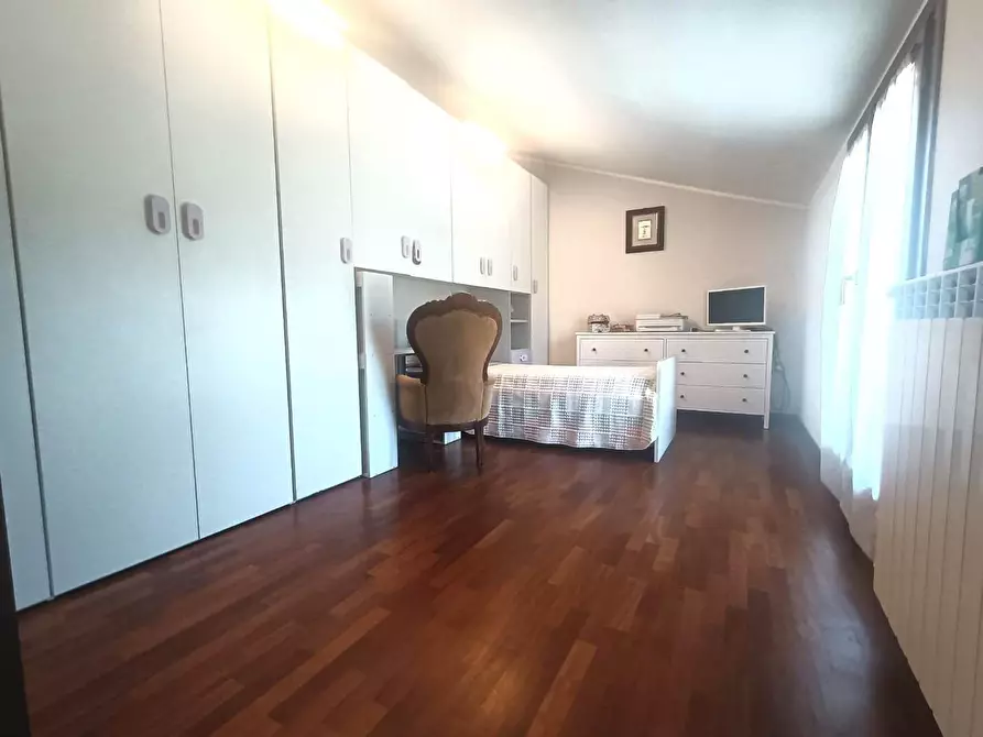 Immagine 17 di Casa quadrifamiliare in vendita  a Carrara