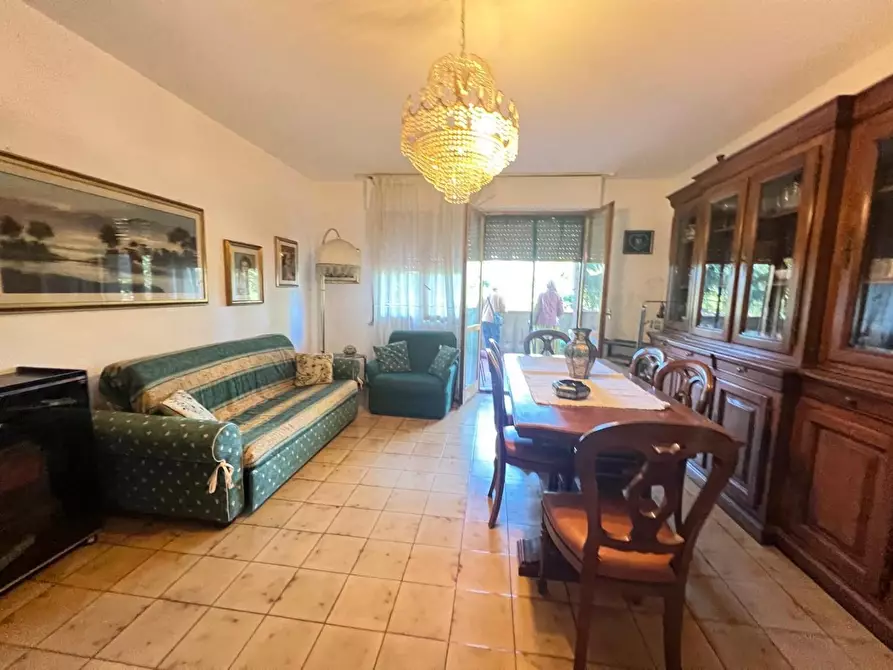 Immagine 2 di Appartamento in vendita  a Colle Di Val D'elsa