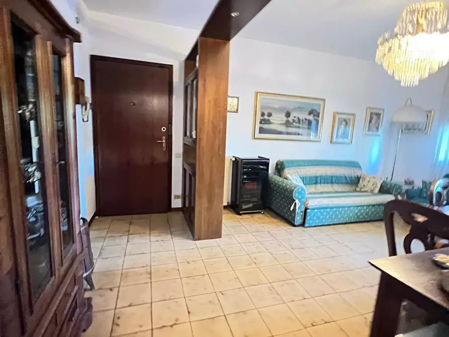 Immagine 9 di Appartamento in vendita  a Colle Di Val D'elsa