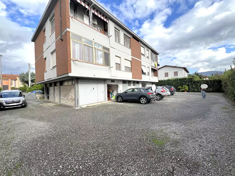 Immagine 21 di Appartamento in vendita  a Cascina