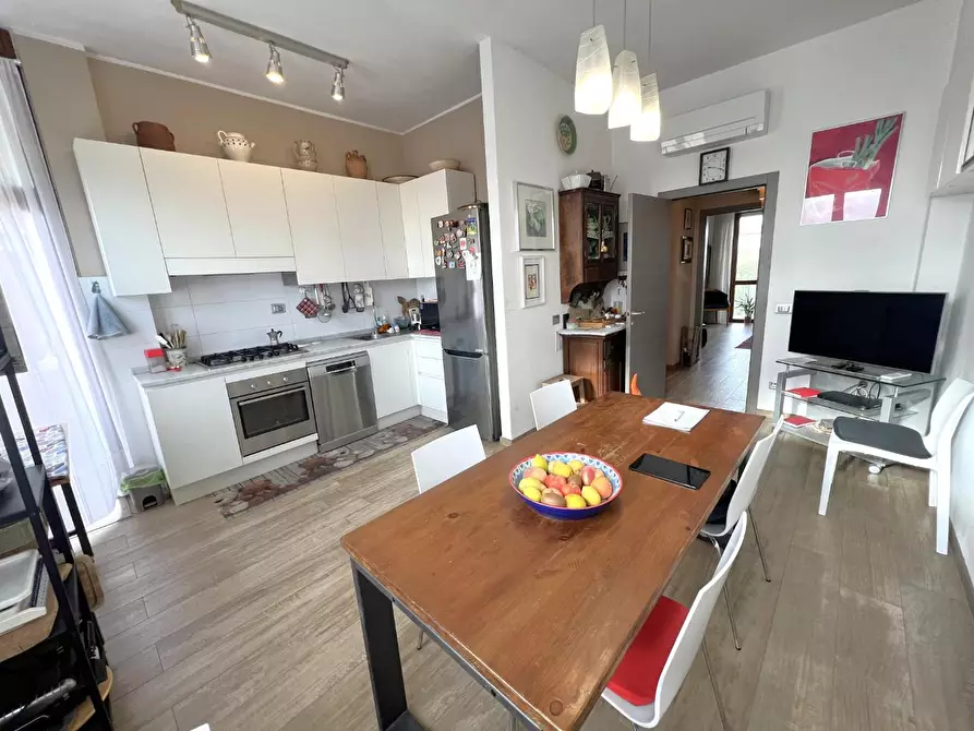 Immagine 9 di Appartamento in vendita  a Cascina