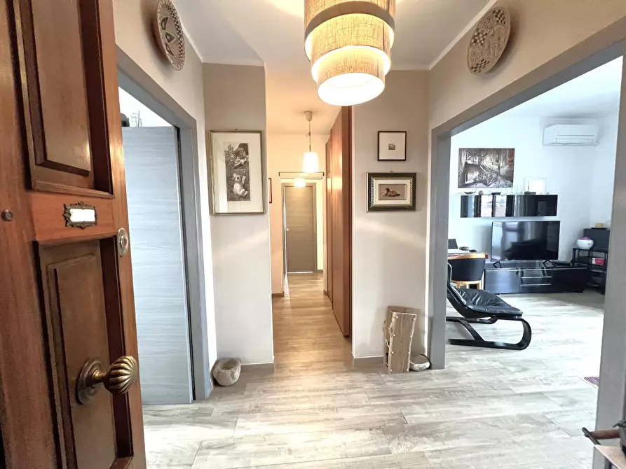 Immagine 2 di Appartamento in vendita  a Cascina